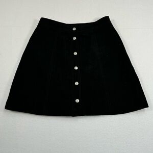 H & M Divided Suede A Line Mini Skirt Womens Size 4 Snap Button Down Black Lined